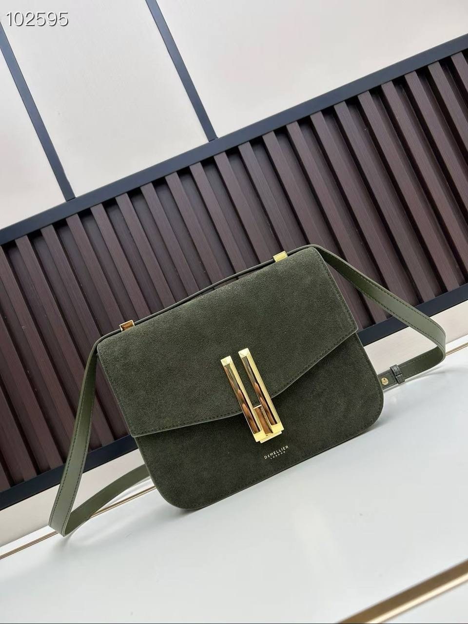 замшевая сумка,сумка,сумка женская,сумка фенди зеленая замшевая,сумка классическая