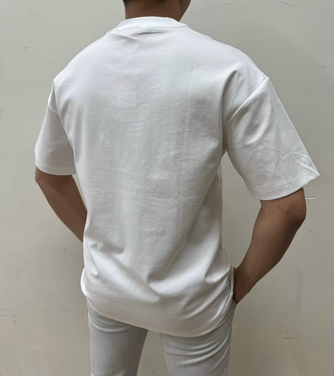 мужская футболка белая,футболки для мужчин,мужская футболка,hugo boss футболка мужская