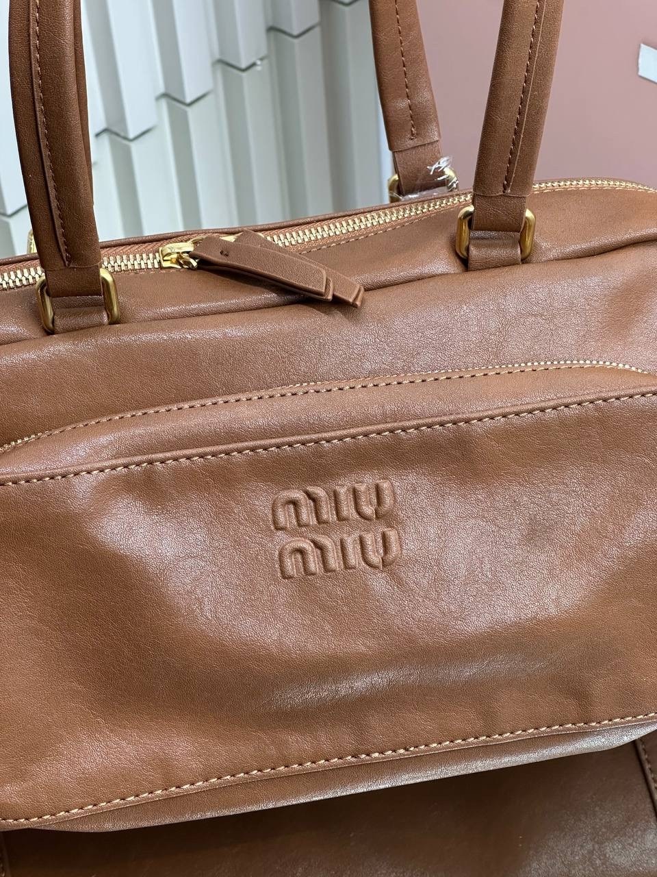 сумка miu miu,сумка miu miu коричневый,сумки женская,сумка,женская кожаная сумка miu miu arcadie mini коричневая