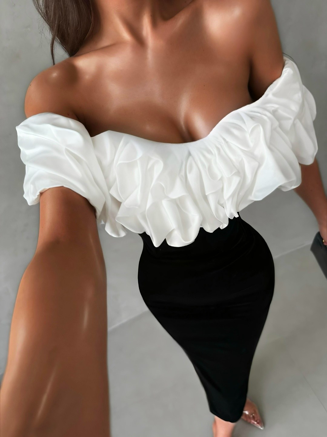 вечернее платье,вечернее платье с открытыми плечами,шикарное платье,платье,платье с открытыми плечам