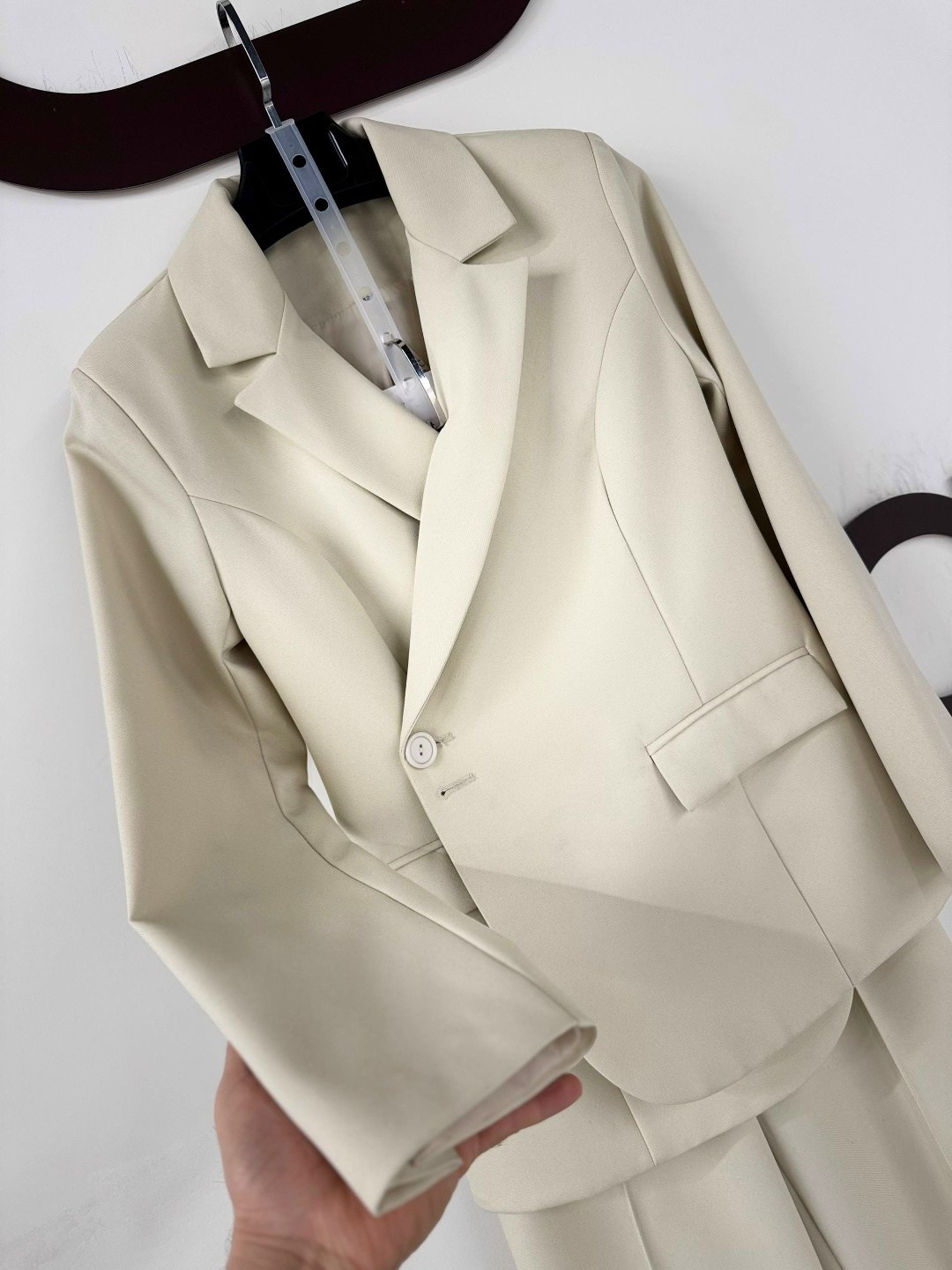 брючный костюм,брючный костюм женский,женский деловой костюм,женский костюм,костюм классический брючный