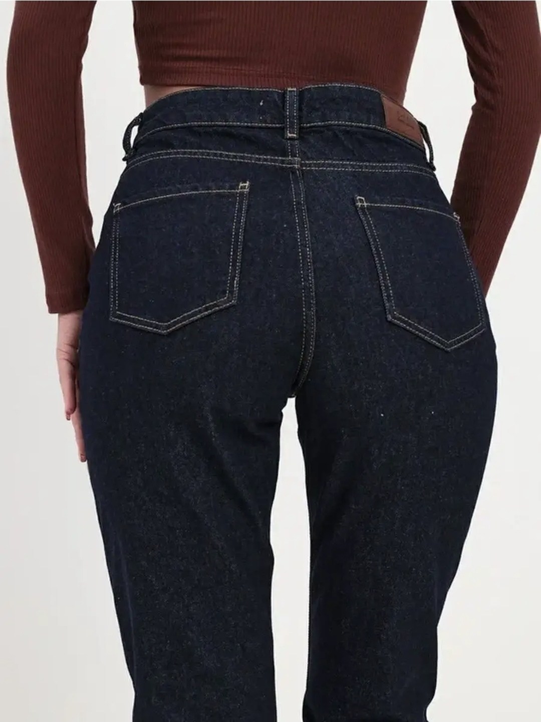 женские джинсы,джинсы модные,джинсы мом,джинсы джинсы,стильные джинсы