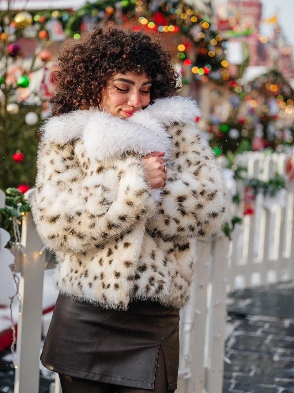 шуба из экомеха рысь city furs,шуба из экомеха под рысь белая,женское осенне-зимнее пальто из искусственного меха с леопардовым принтом,шуба из рыси,шуба из искусственного меха