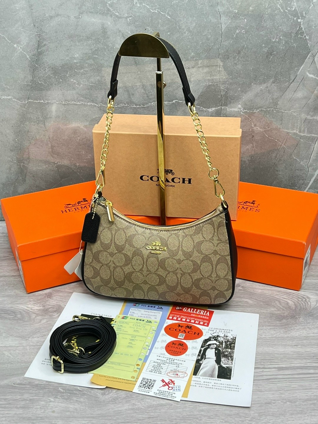 сумка coach,женская сумка coach,coach сумка на плечо,сумка багет через плечо coach,сумка через плечо coach