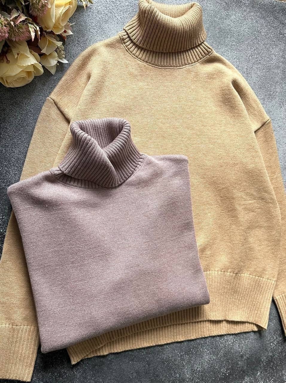 свитер женский оверсайз,cвитер оверсайз с горлом,бежевый свитер,свитер с высоким воротом,свитер оверсайз бежевый
