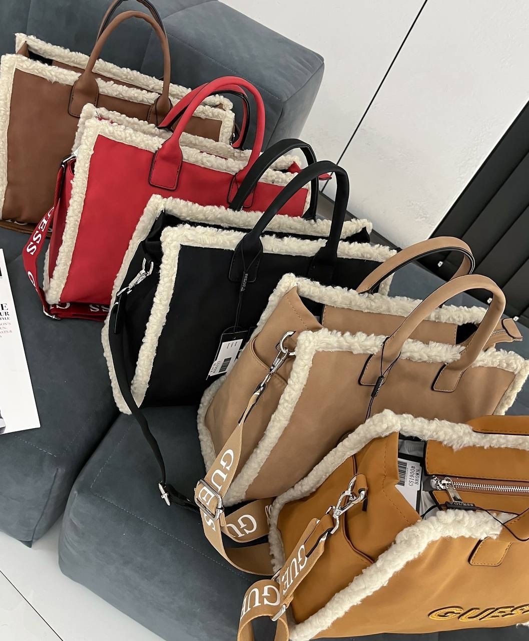 сумка женская guess,сумка guess,сумка guess silvana mini,сумка,сумка-тоут guess silvana compartment светло-коричневая