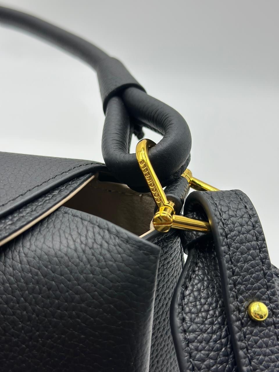 сумки женская,сумка,coccinelle сумка,женская сумка coccinelle,женская брендовая сумка