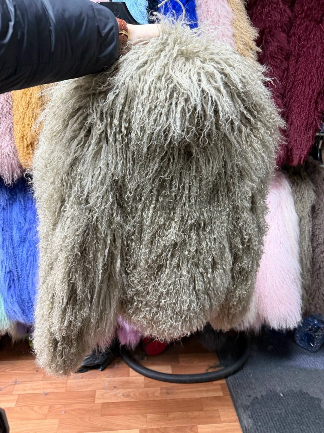 пушистое пальто,пальто из искусственного меха,шуба женская,женская шуба из искусственной пляжной шерсти,пушистая куртка