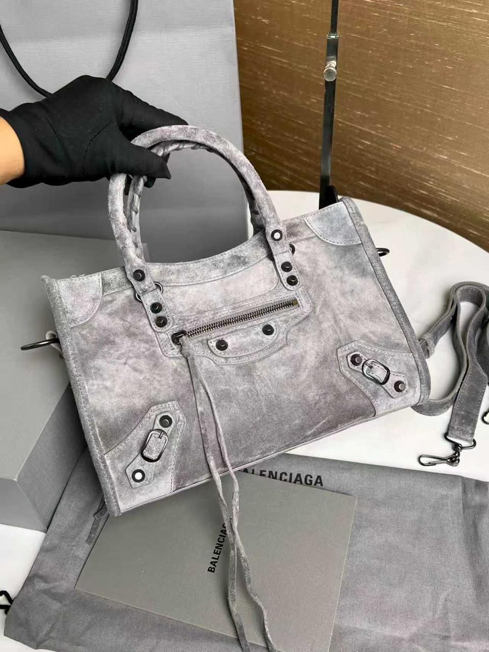 сумка balenciaga neo classic city,сумка balenciaga женская серая,сумка баленсиага серая,balenciaga сумка женская,сумка баленсиага коричневая