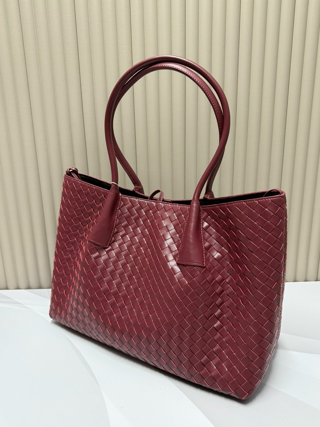 сумка bottega veneta,bottega veneta женская сумка,сумка боттега венета,боттега венета сумки женские,сумка