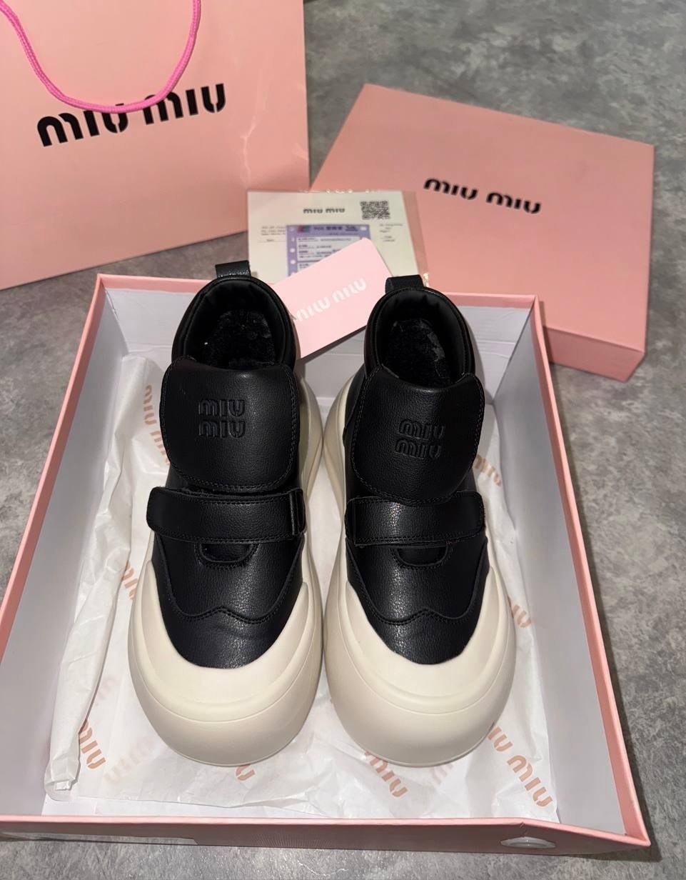 ,женская ,женские зимние ботинки balenciaga,зимние ботинки на толстой подошве женские,зимняя