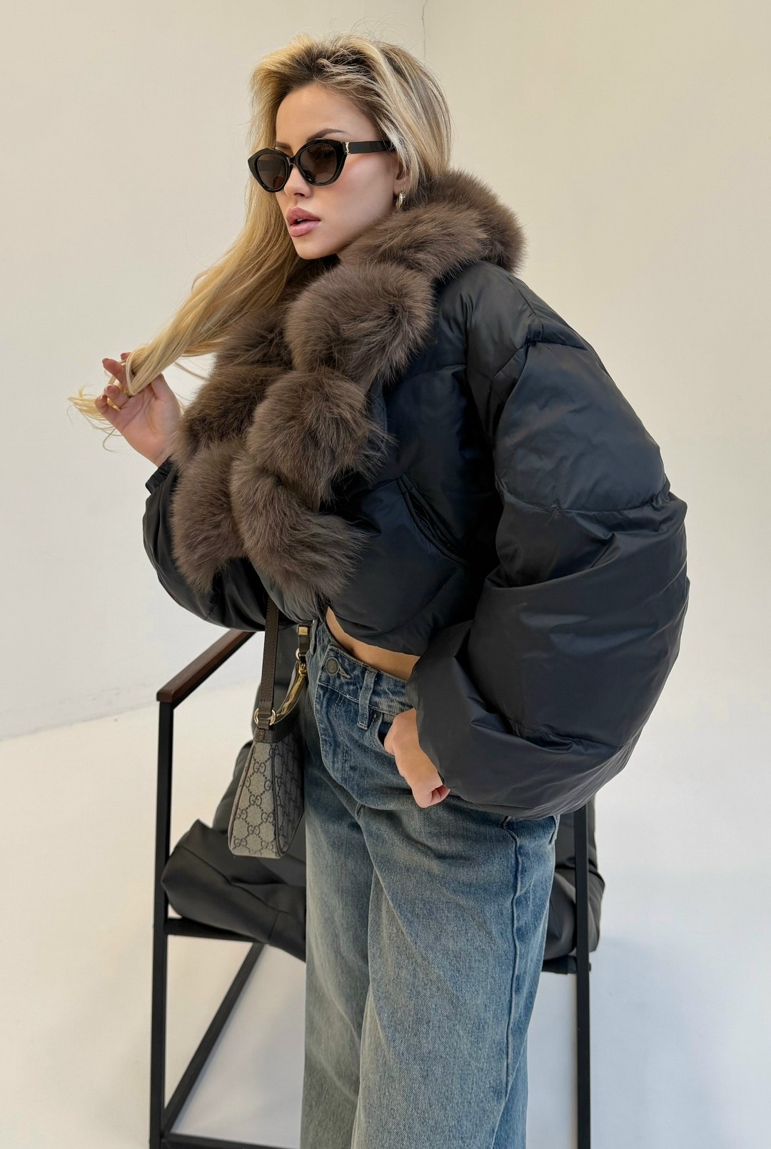 куртка с мехом,куртка с натуральным мехом,пуховик с натуральным мехом,куртка женская с натуральным мехом,короткий пуховик