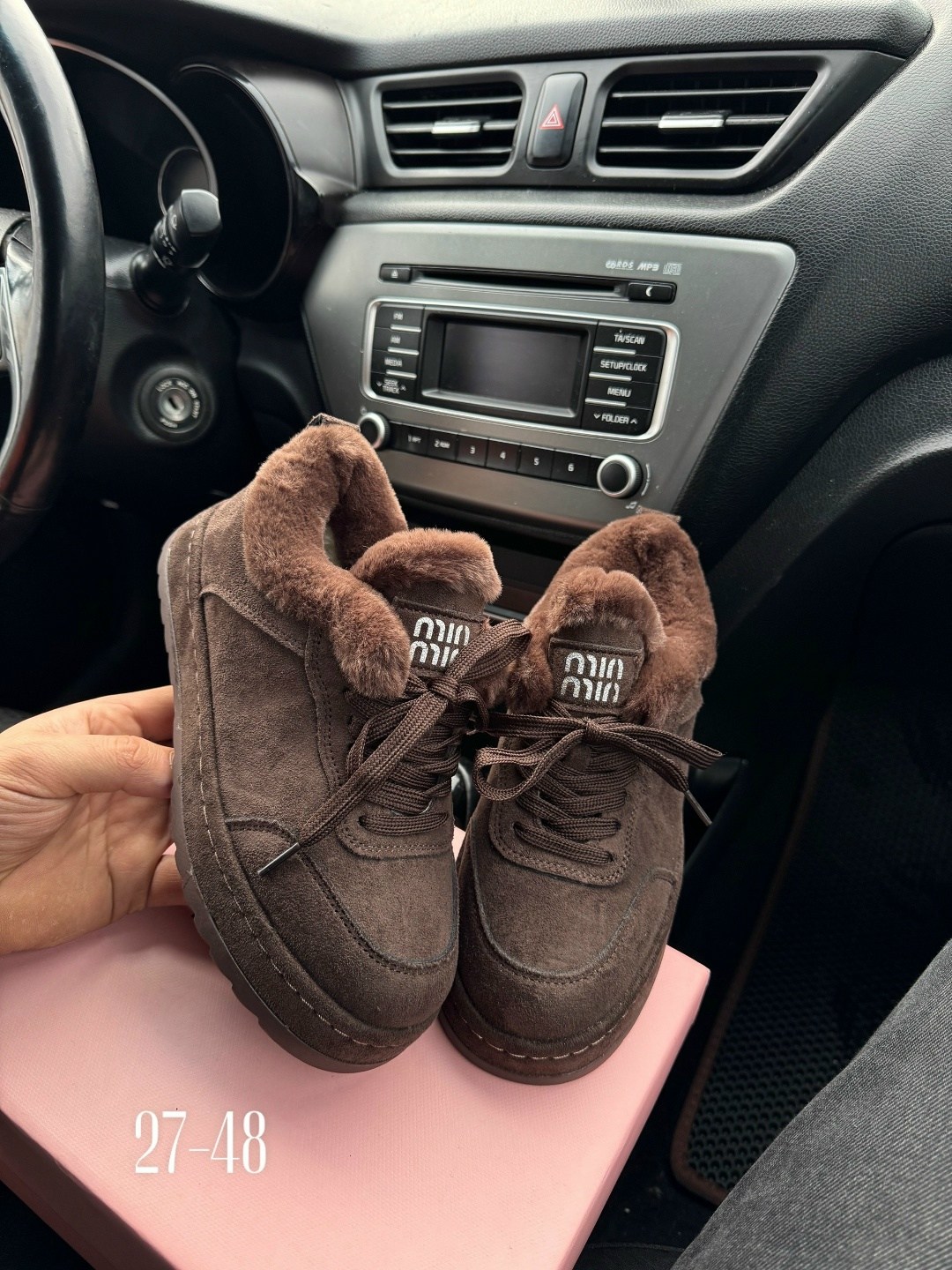 ,женская ,зимняя  женская,женские зимние кроссовки,модные зимние кроссовки