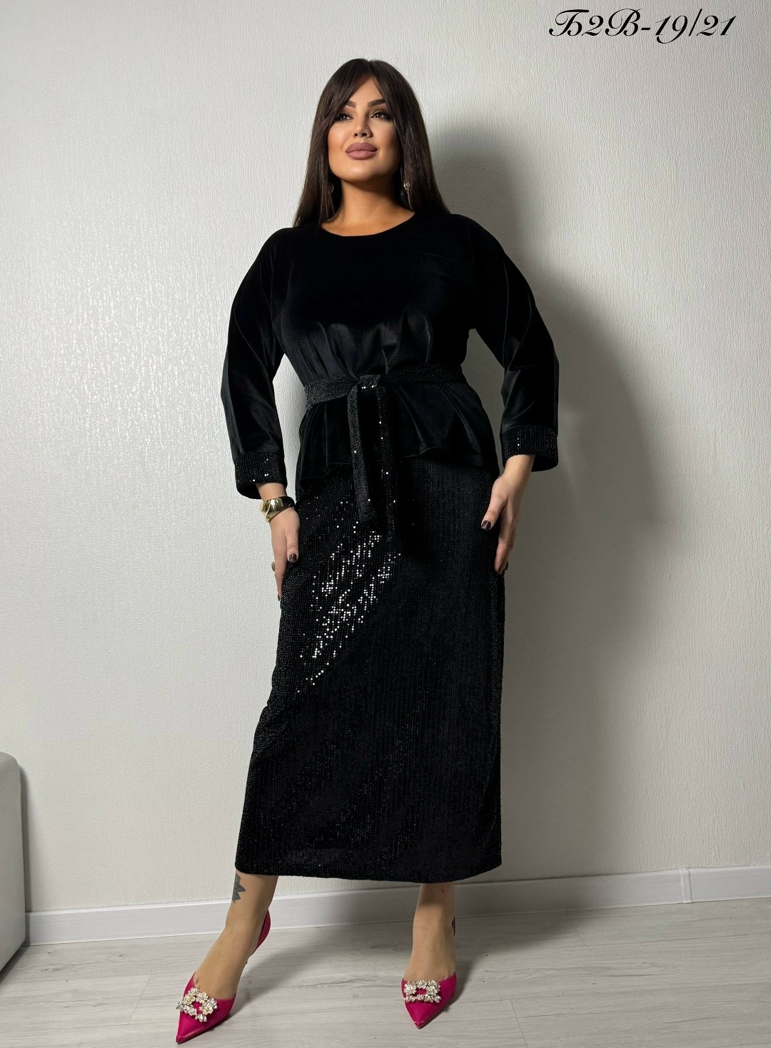 велюровое платье для полных женщин,платье праздничное из велюра больших размеров vioro,велюровое платье больших размеров,нарядное платье,платье