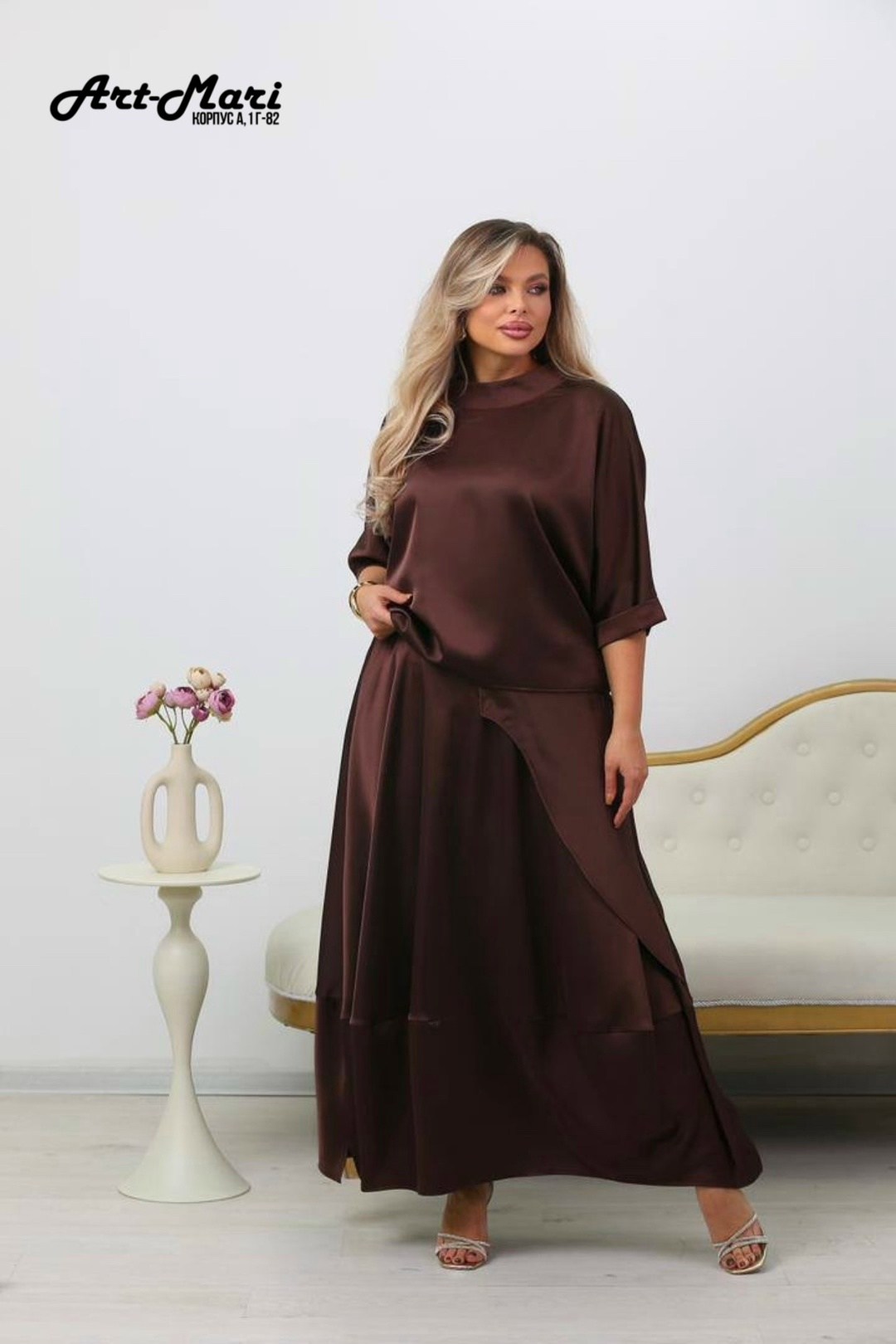 костюм классический,костюм шелковый,женский костюм,, оптом