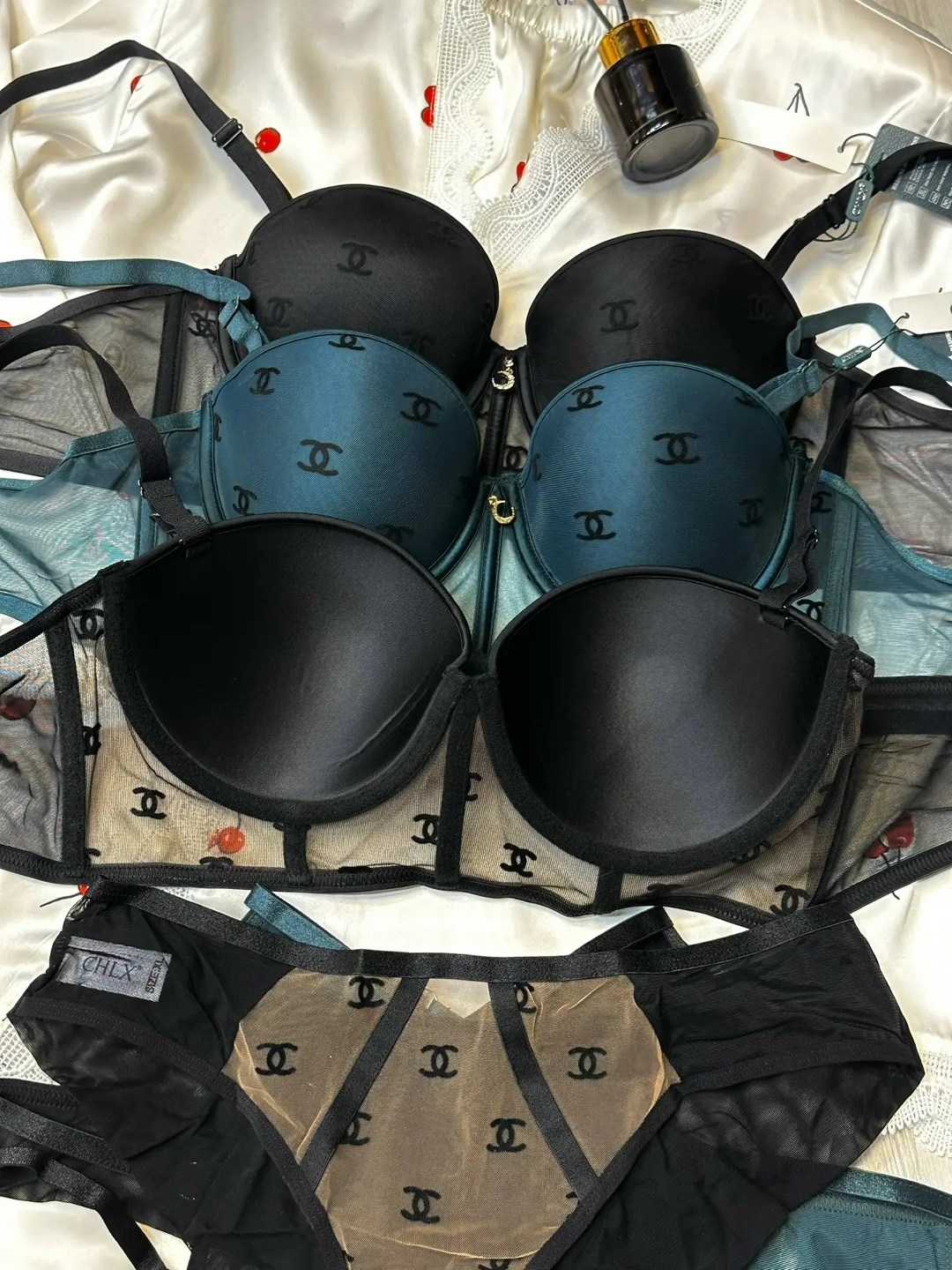 комплект женского нижнего белья,комплект нижнего белья,комплект женского белья,нижне бельё женское,нижнее белье женское shanel комплект