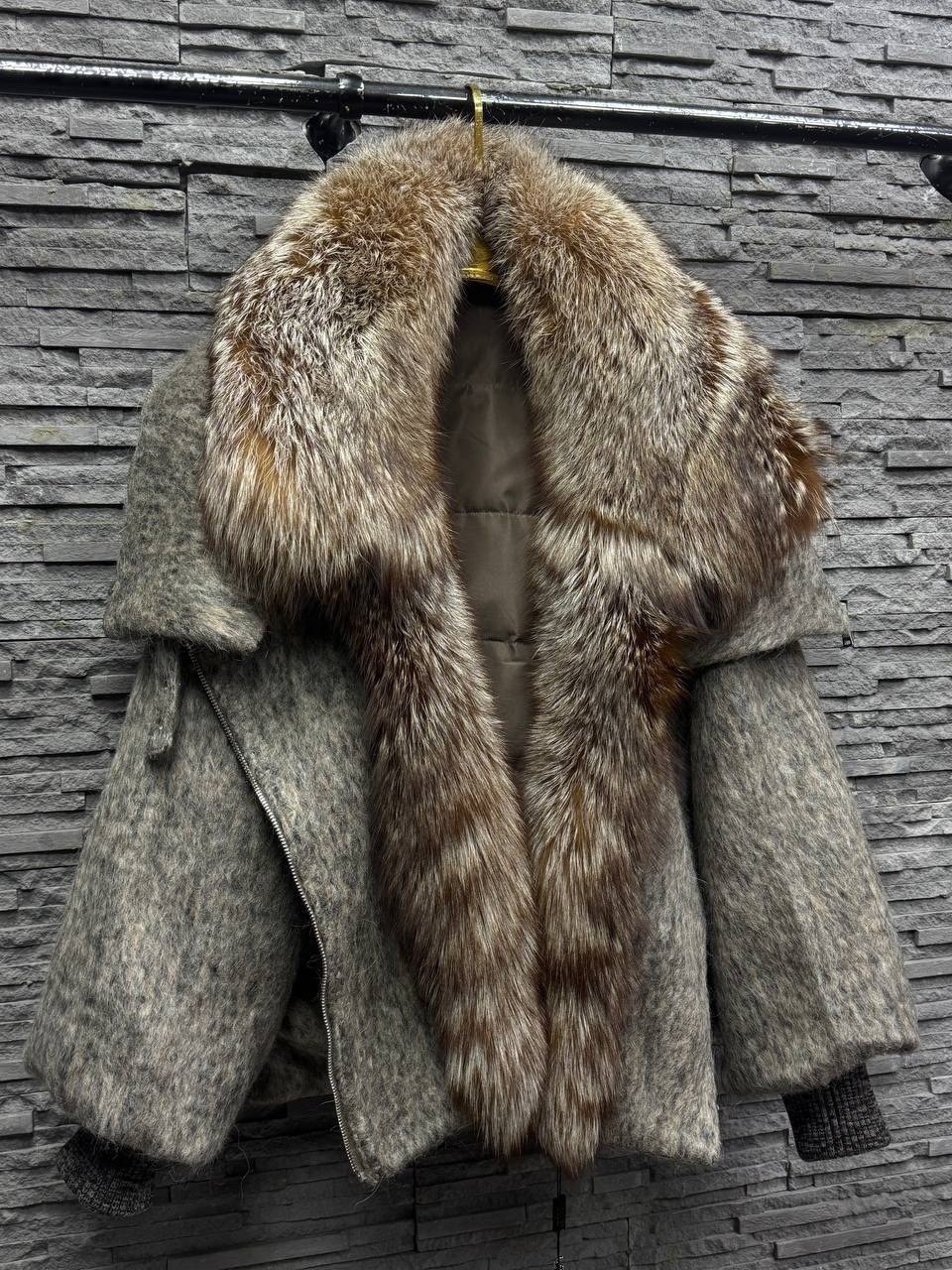 вязаная чернобурка,куртка - пуховик с мехом,куртка с мехом,пончо из вязаной чернобурки