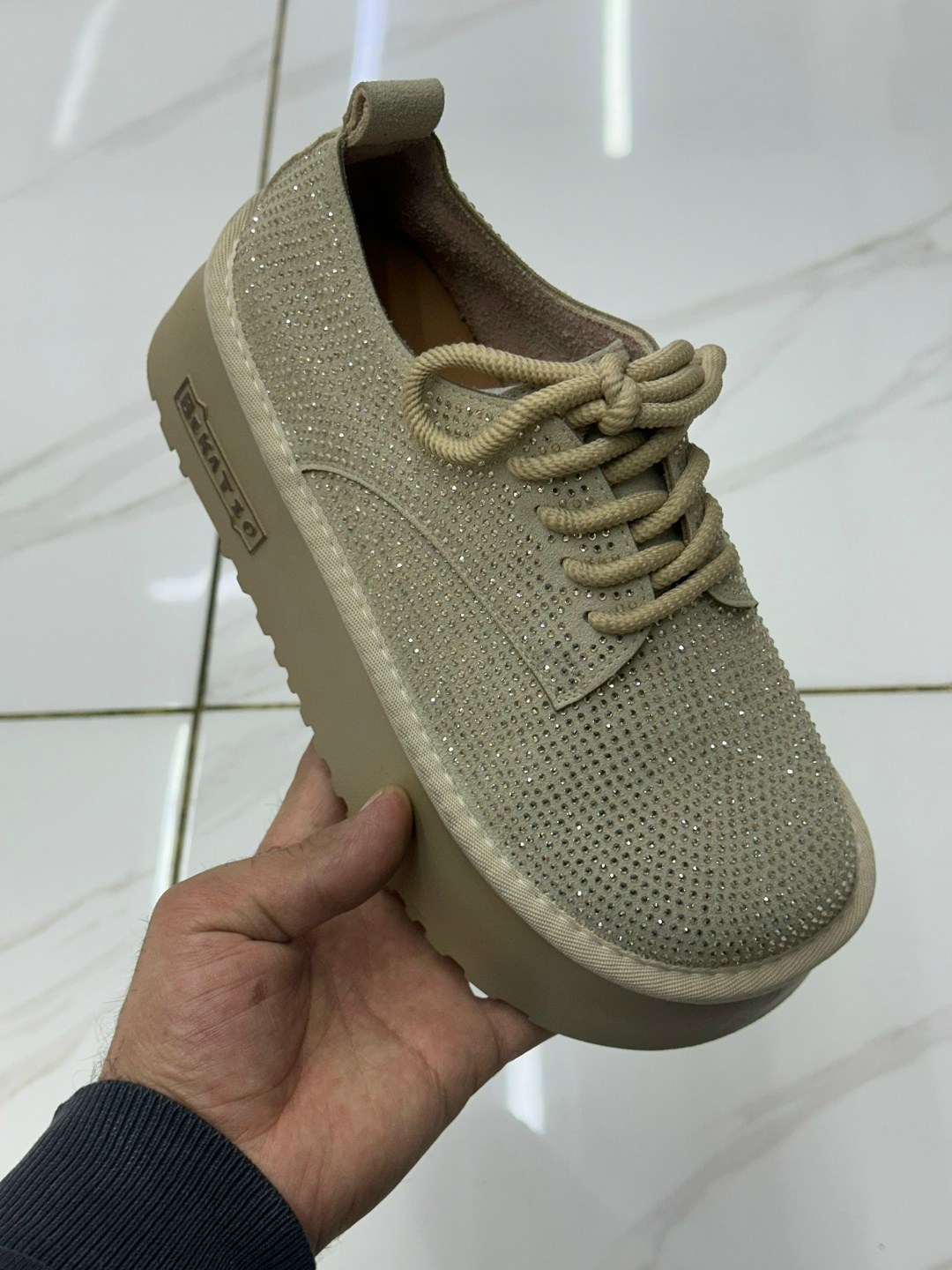 ,женская ,кроссовки женские,обуви,повседневная