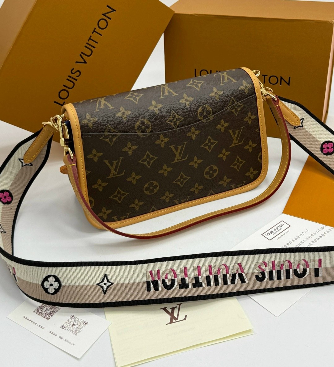 сумка женская louis vuitton,сумка на плечо louis vuitton,lv louis vuitton женская модная классическая сумка через плечо,сумка louis vuitton,сумка женская louis vuitton натуральная кожа