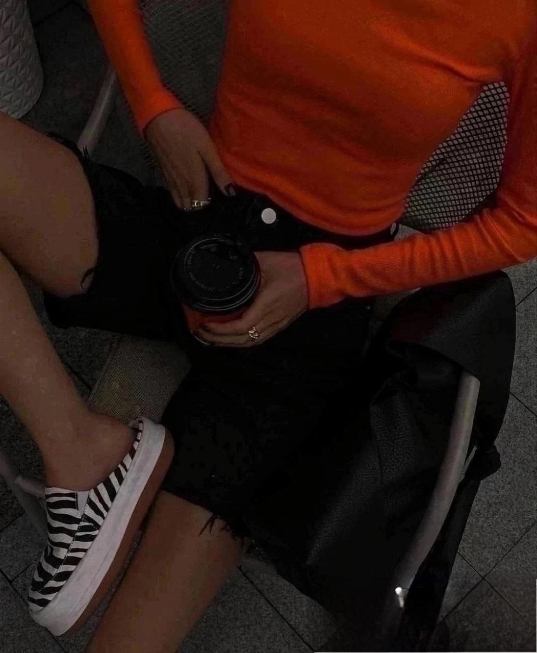 кофта с вырезом,стильная кофта,кофта трикотаж,джинсы стильные