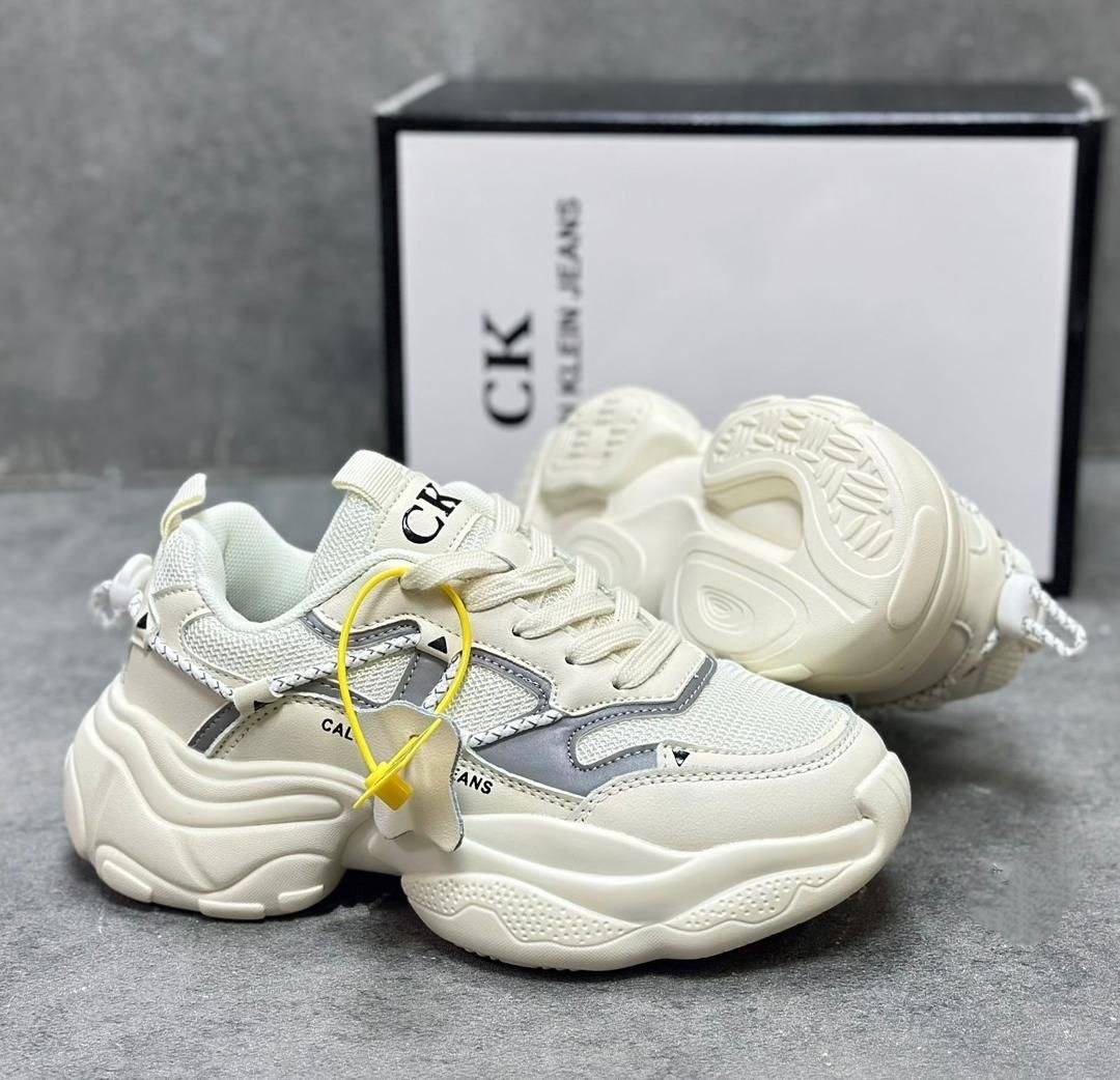 кроссовки,женские кроссовки,,кроссовки валентино черные,модные кроссовки