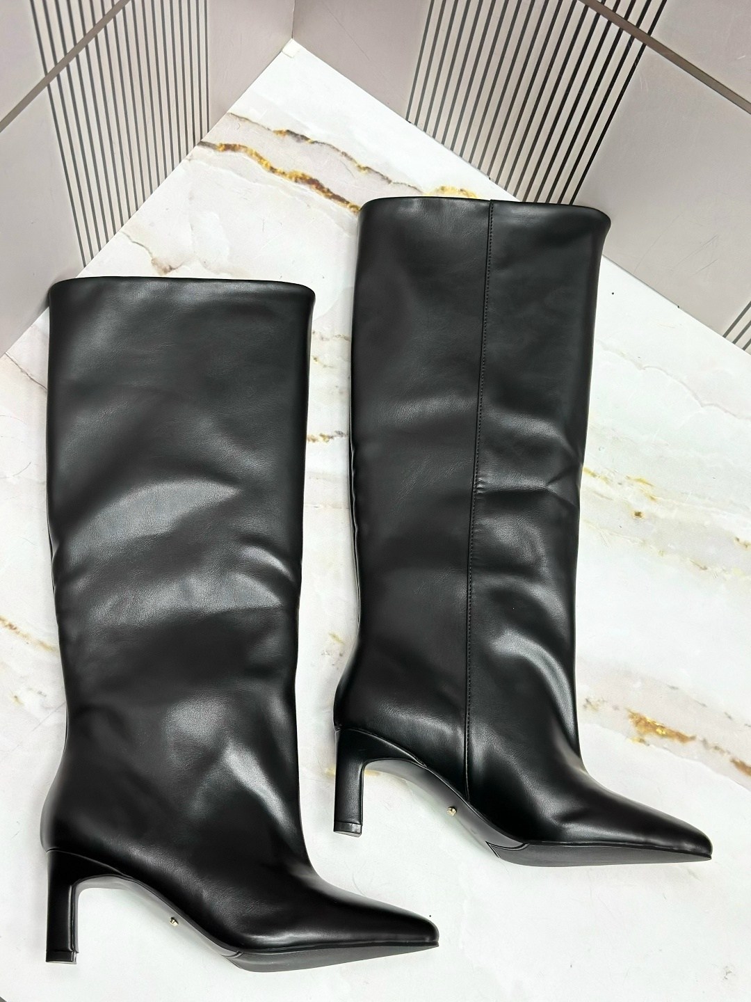 модные сапоги,сапоги женские,сапоги,сапоги на каблуке,сапоги на каблуке высокие