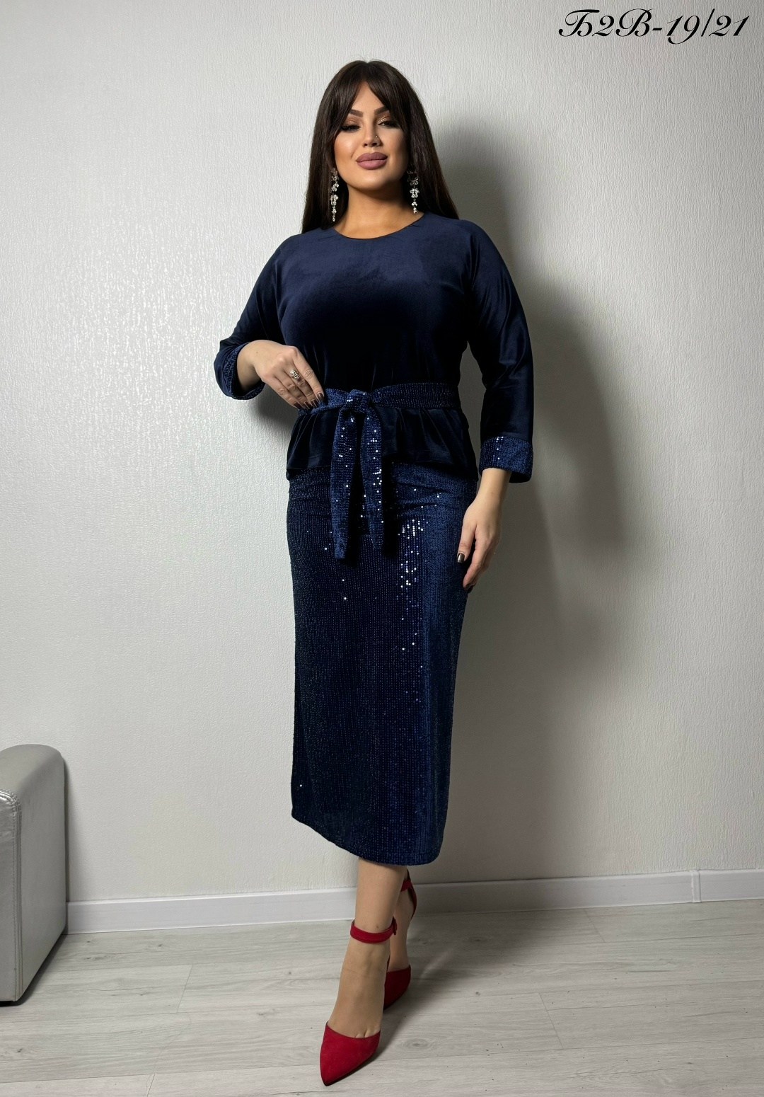 костюм из бархата женский с юбкой,костюм с юбкой,платье нарядное,костюм из бархата женский,вечернее бархатное платье vi oro 1154-5 синий