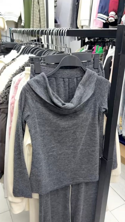 спортивный костюм brunello cucinelli,костюм brunello cucinelli,кашемировый костюм brunello cucinelli р.40-44,кашемировый костюм loro piana,трикотажный костюм из кашемира