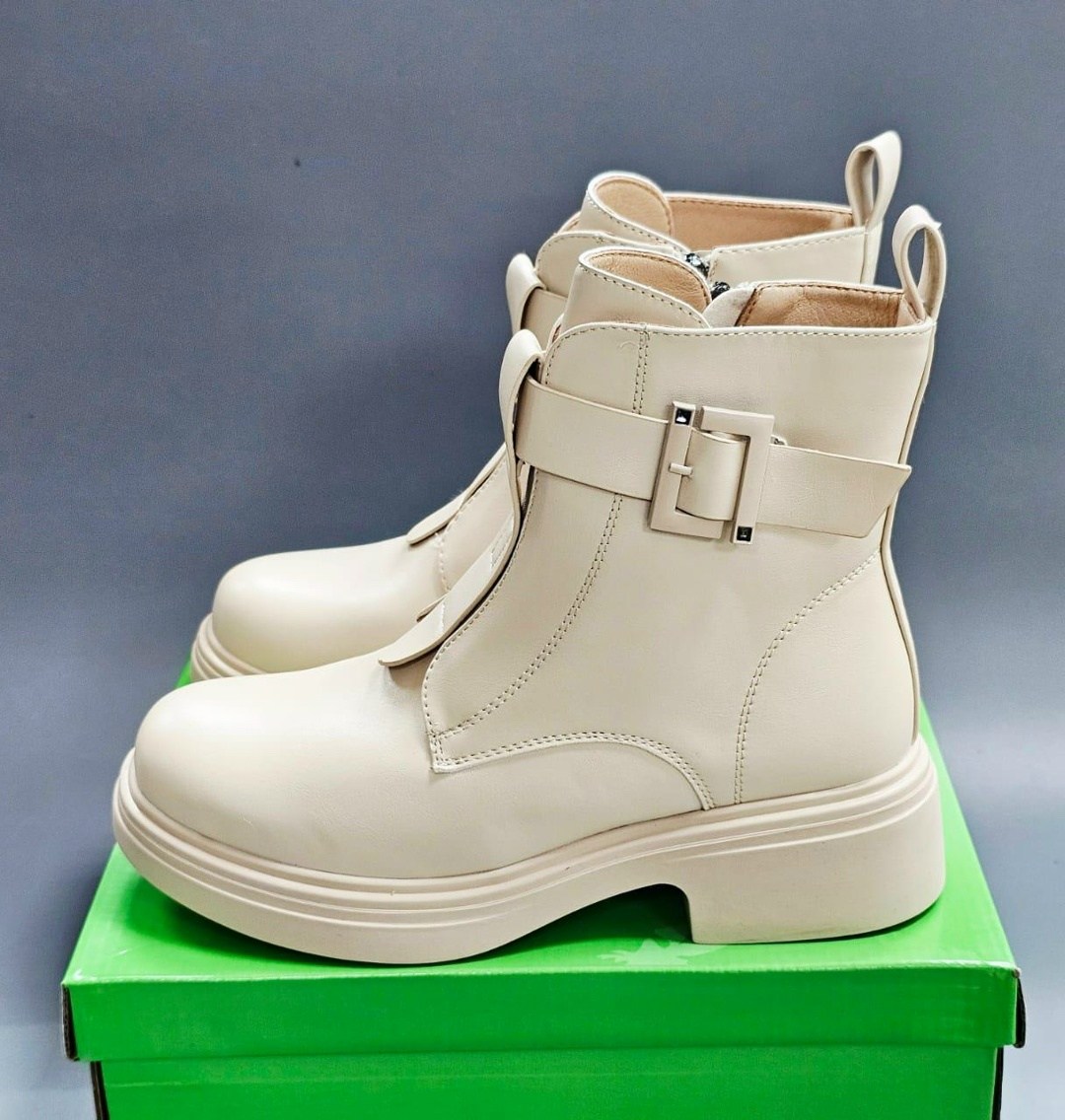 ,женские ботинки,зимние ботинки женские,ботинки женские на шнуровке,бежевые ботинки