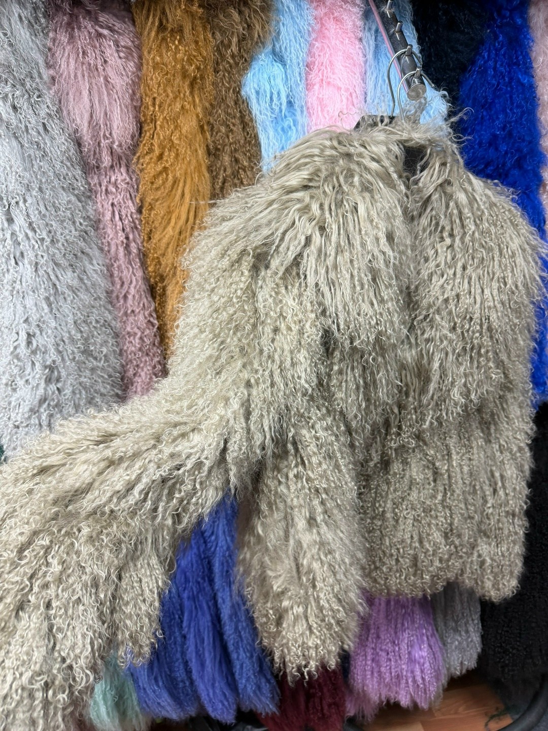 меховая куртка,шуба из ламы,пальто меховое,шуба из ламы натуральная,женская шуба