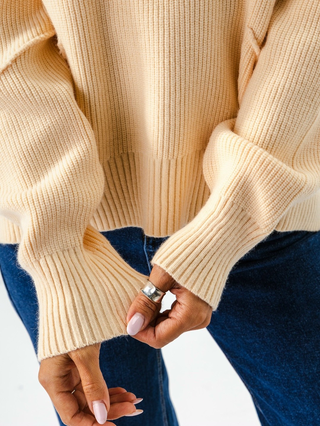 джемпер бежевый,женские джинсы,джемпер,женские джемпера,джемпер голубой