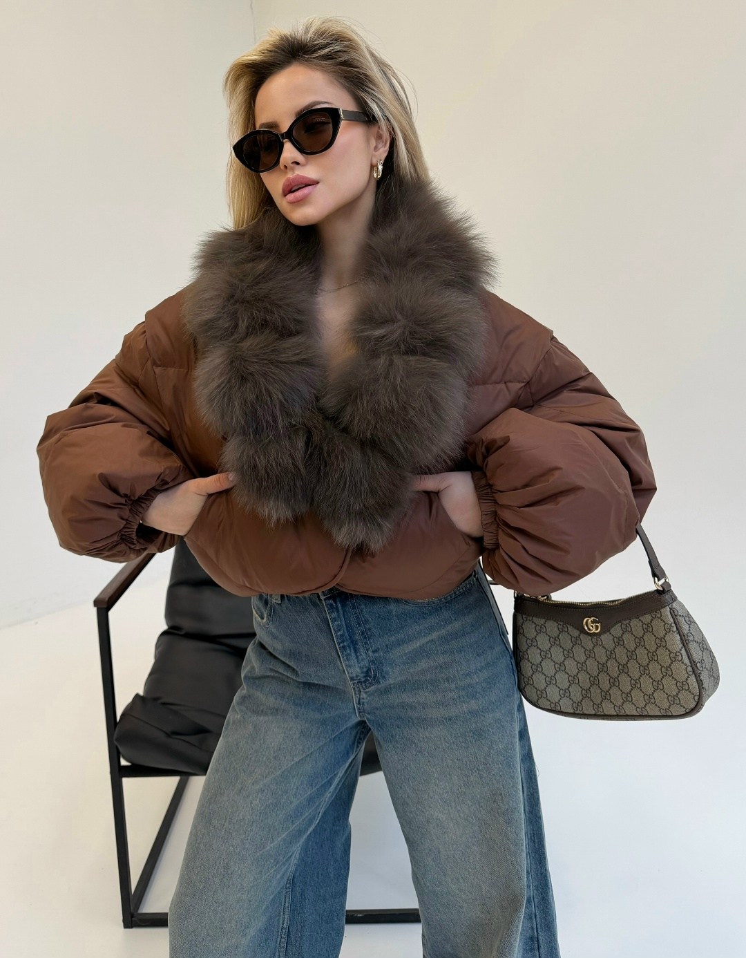 куртка с мехом,куртка с натуральным мехом,пуховик с натуральным мехом,куртка женская с натуральным мехом,короткий пуховик