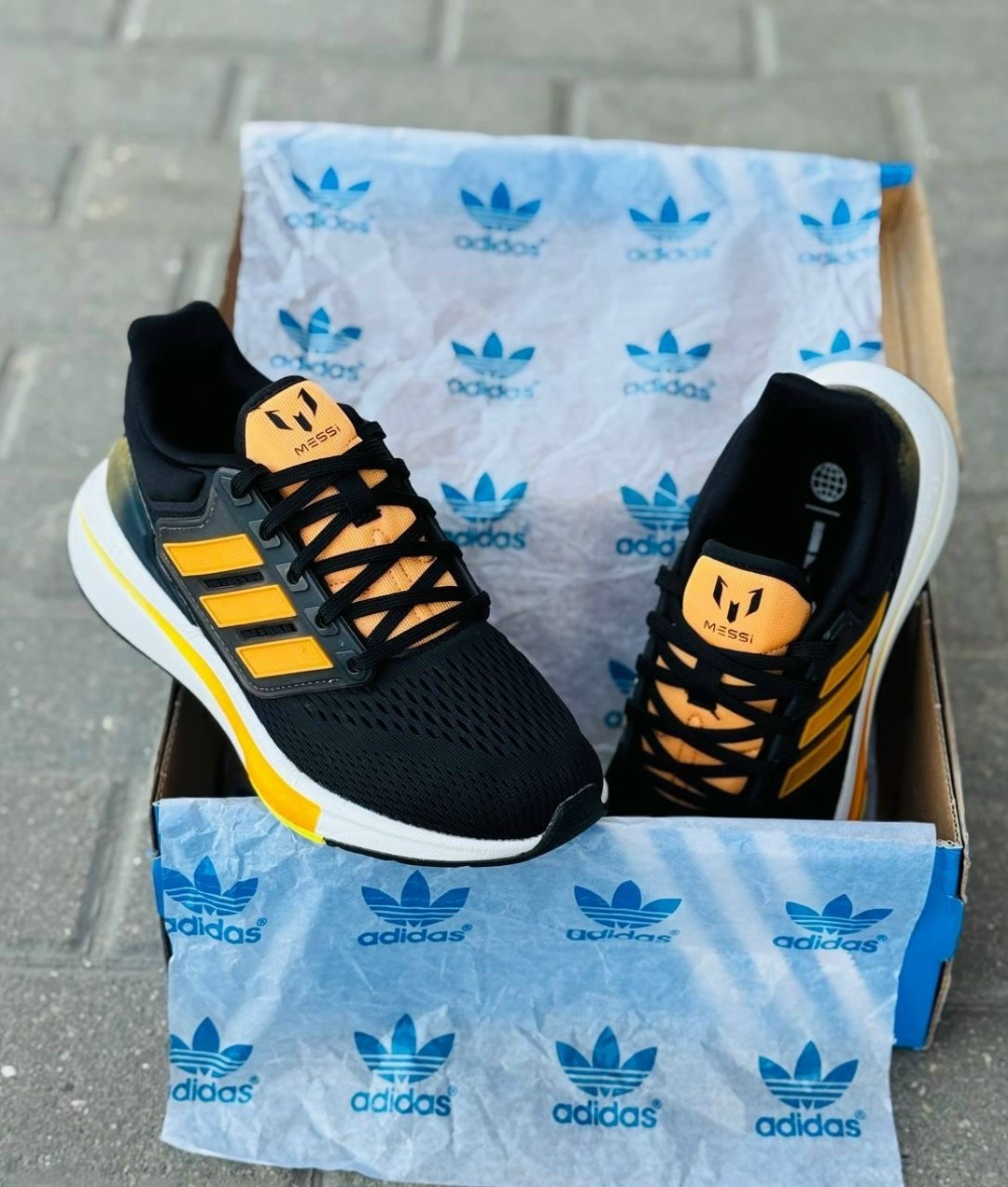 кроссовки adidas,кроссовки мужские adidas,adidas кроссовки adidas,кроссовки adidas eq 21 run,adidas ultra boost