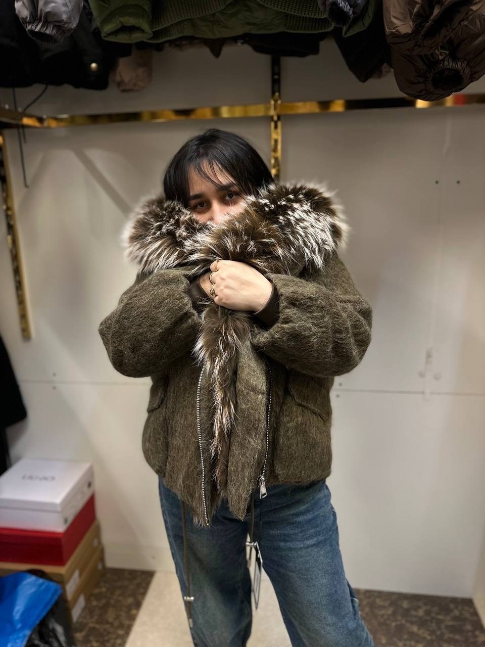 парка с меховым,пальто с натуральным мехом,пуховики с мехом,шерстяное пальто,куртка с натуральный мехом