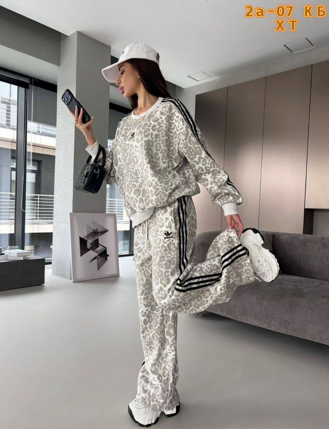 стильные костюмы,женский костюм,костюм спортивный,женский спортивный костюм,костюм