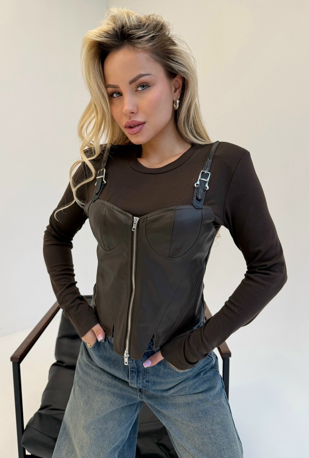 лонгслив на молнии,модные джинсы,джинсы женские,одежда женская