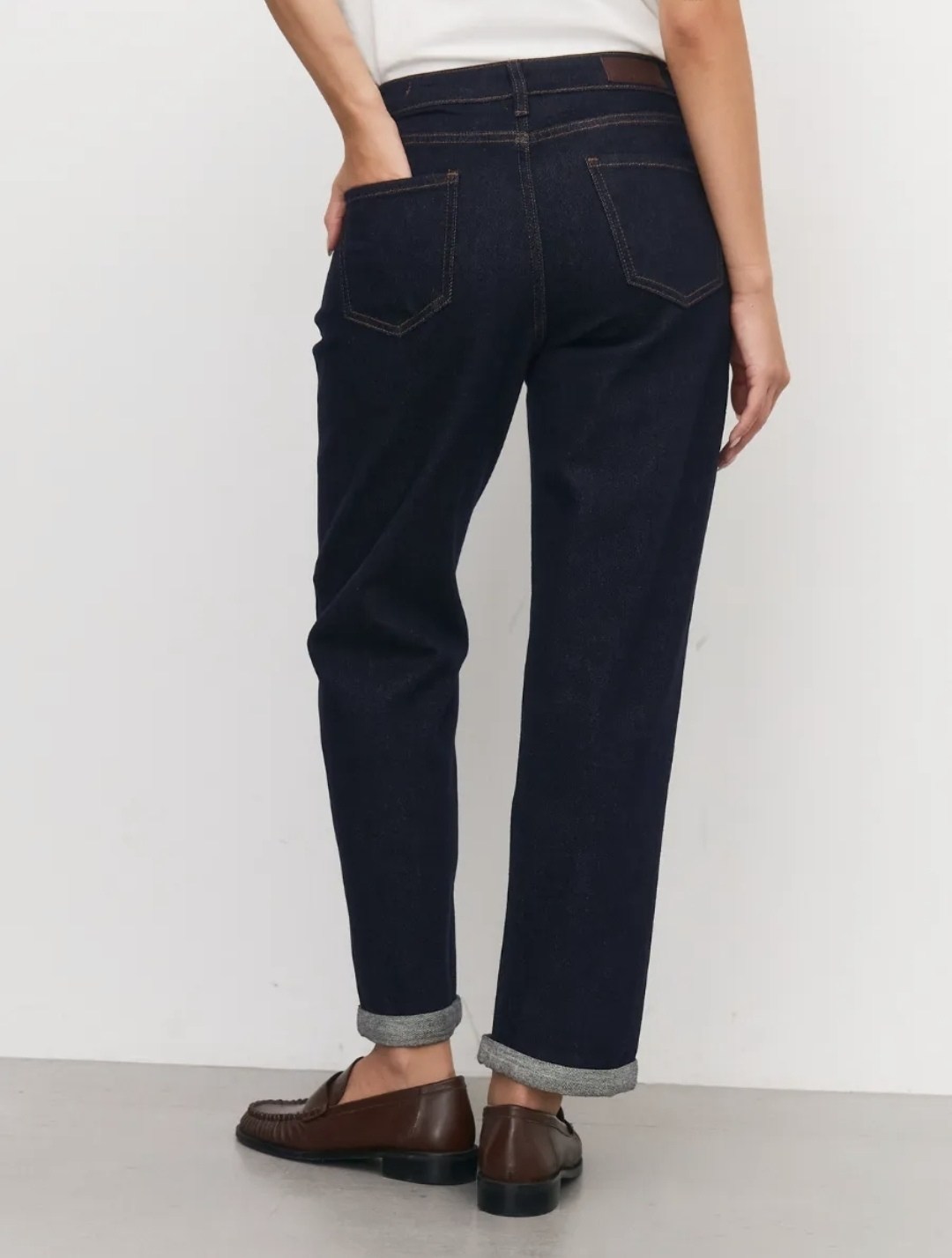 женские джинсы,джинсы модные,джинсы мом,джинсы джинсы,стильные джинсы