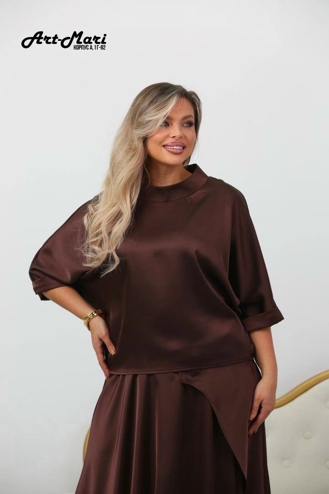 костюм классический,костюм шелковый,женский костюм,, оптом