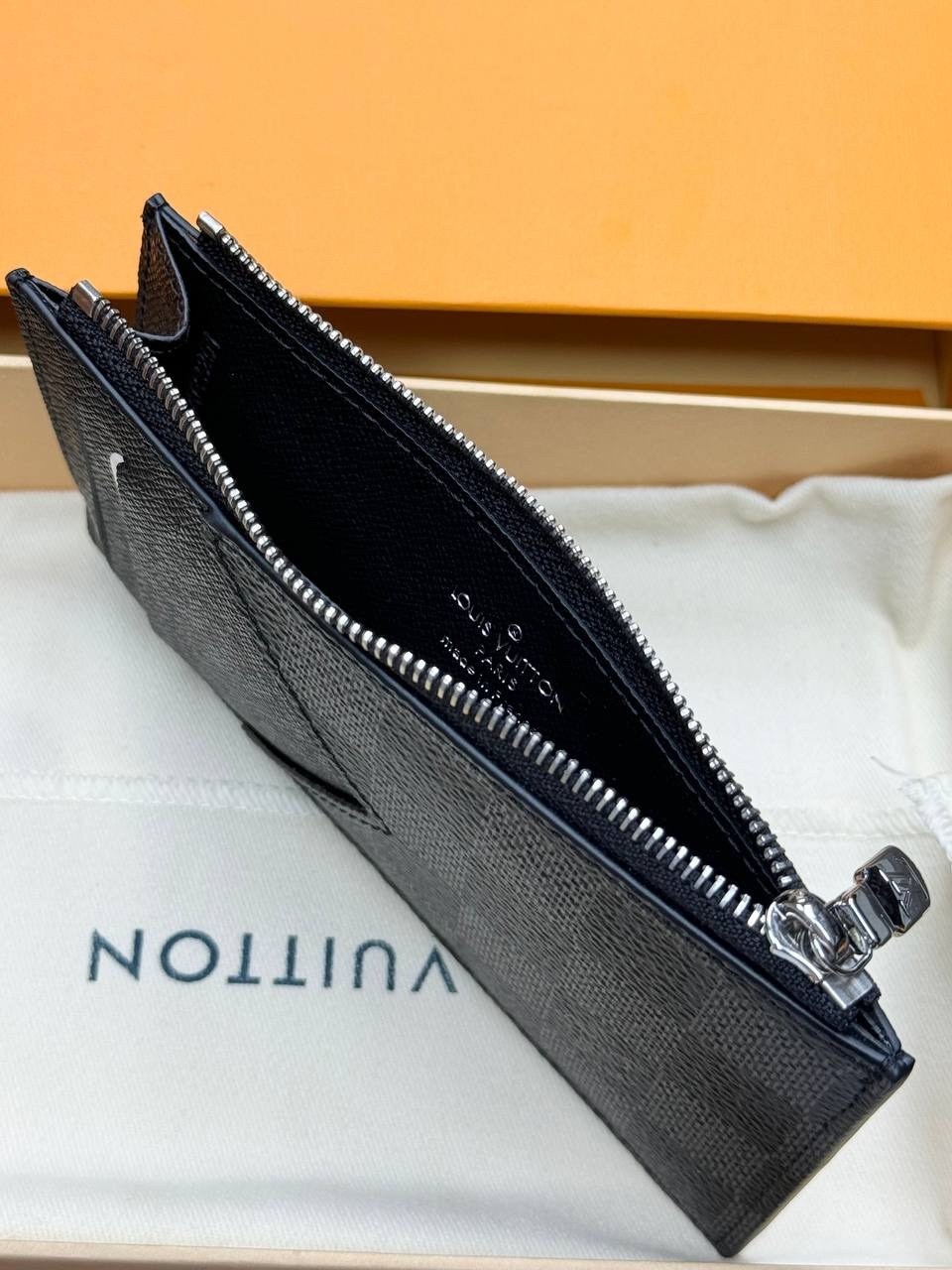 картхолдер louis vuitton,кошелек мужской louis vuitton,louis vuitton кошельки,визитница картхолдер louis vuitton,кошелек портмоне louis vuitton