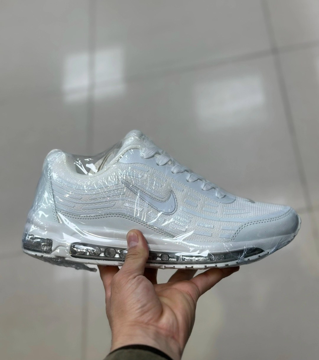 кроссовки nike air max tn plus,спортивные кроссовки унисекс nike air max plus tn черные,nike air max plus tn,кроссовки,кроссовки мужские nike air max plus