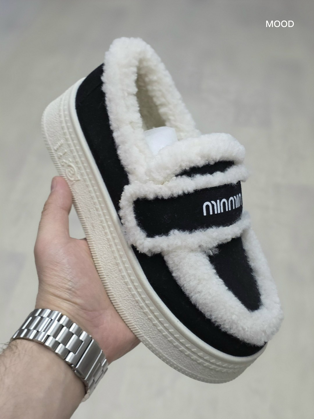 ,женская ,брендовые кеды ugg на толстой подошве с мехом,повседневная ,кроссовки женские шерстяные в клетку