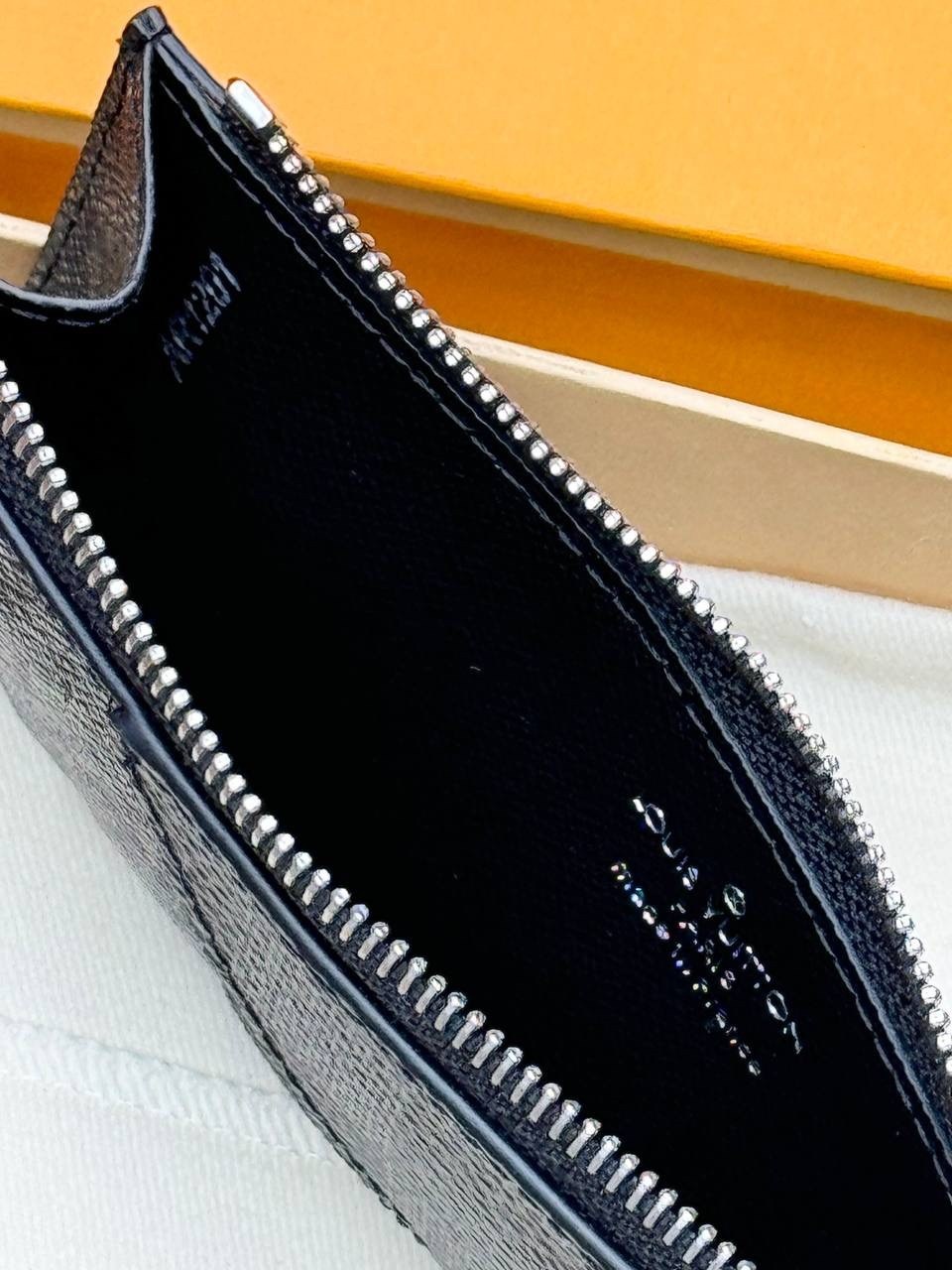 картхолдер louis vuitton,кошелек мужской louis vuitton,louis vuitton кошельки,визитница картхолдер louis vuitton,кошелек портмоне louis vuitton