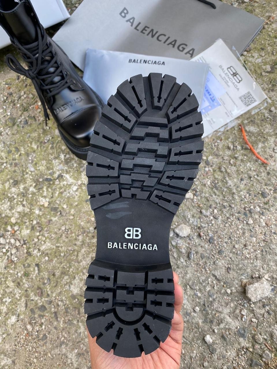 ботинки balenciaga,женские ботинки баленсиага,ботинки баленсиага,большие ботинки баленсиага, баленсиага
