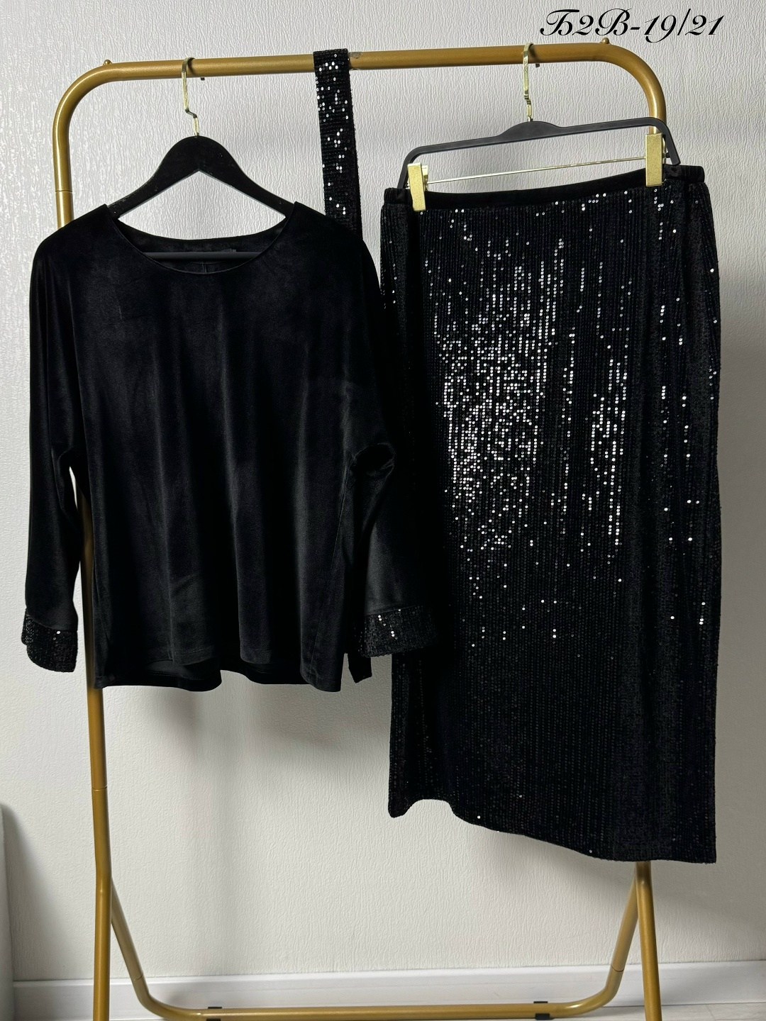 велюровое платье для полных женщин,платье праздничное из велюра больших размеров vioro,велюровое платье больших размеров,нарядное платье,платье