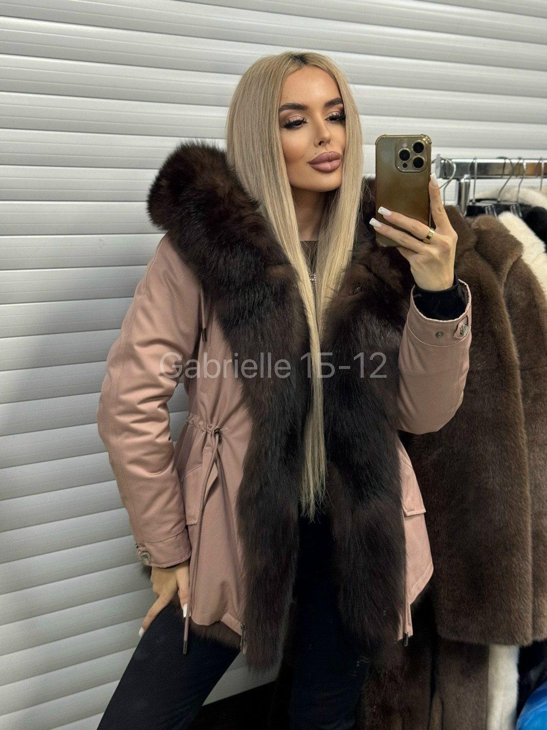 парки с мехом,парка с мехом,парка с натуральным мехом,парка зимняя с натуральным мехом,женская парка с мехом