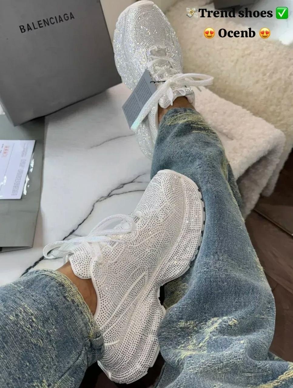 кроссовки balenciaga женские,,кроссовки женские со стразами,женские кроссовки balenciaga блестящие со стразами,кроссовки balenciaga женские со стразами