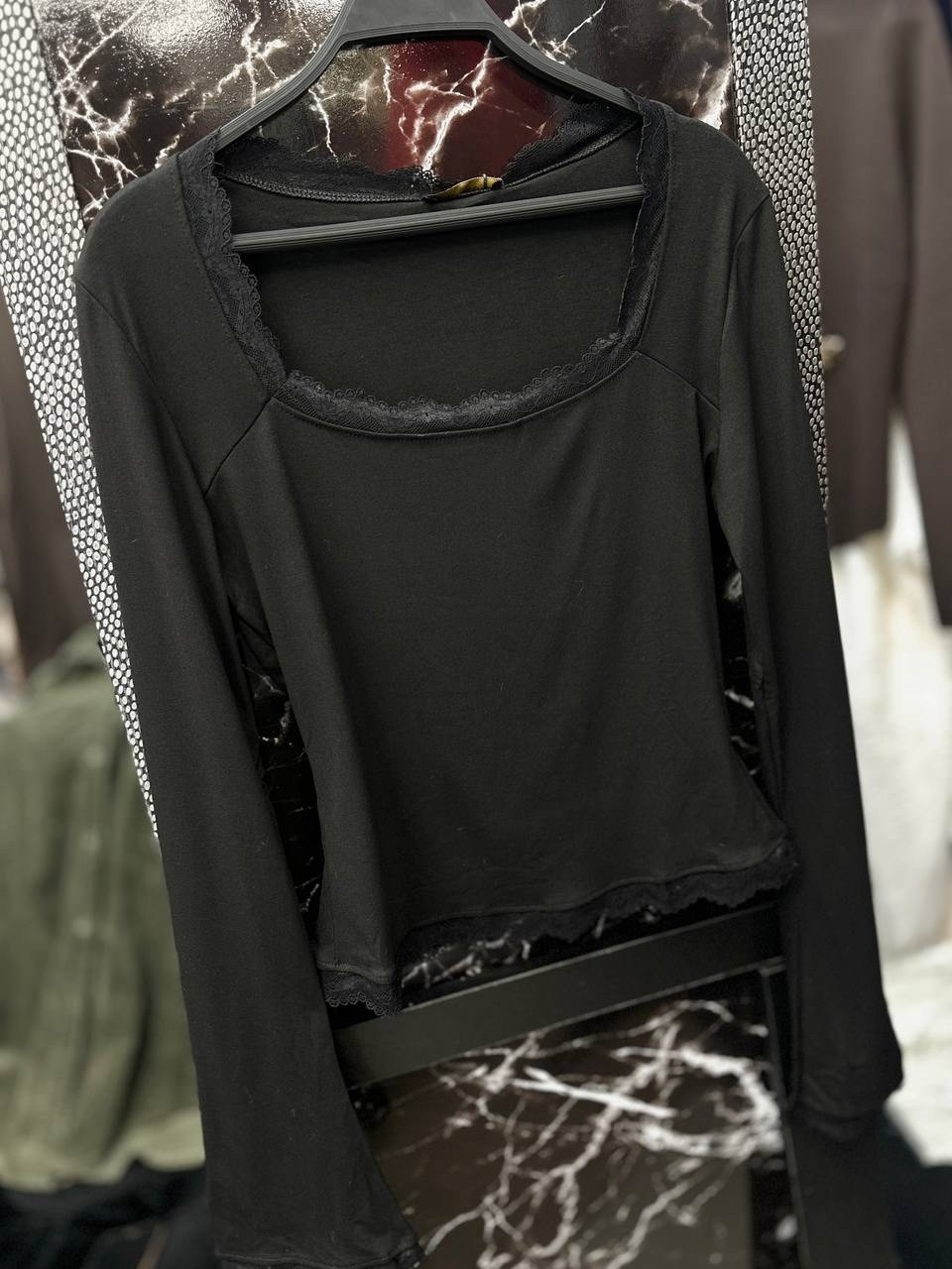 топ с кружевной отделкой в рубчик morgyn edikted розовый,кроп топ,женский кроп топ,лонгслив,модная блузка