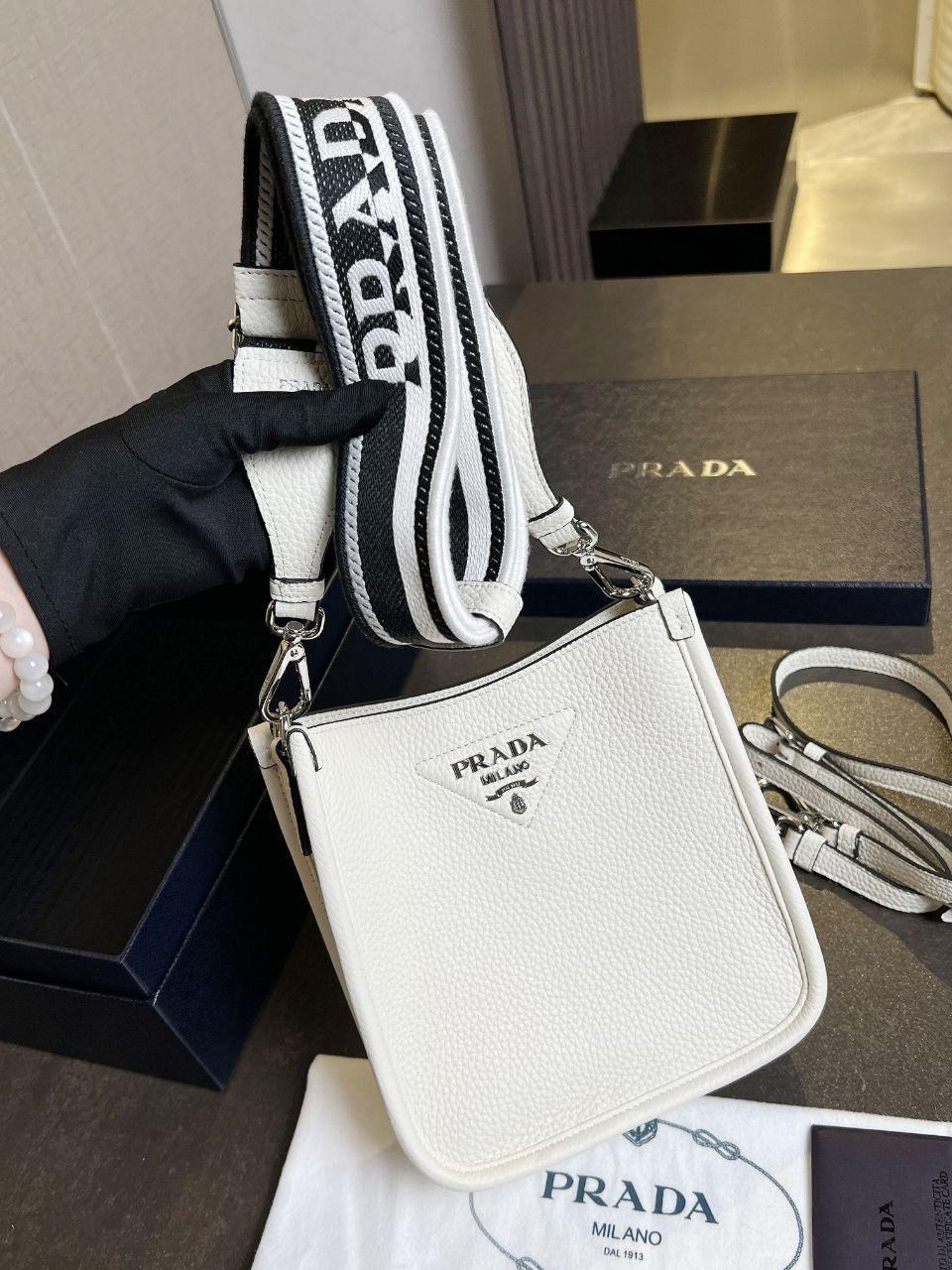 сумка prada белая,prada сумка на плечо,сумка женская prada,prada сумка на плечо кросс боди,сумка