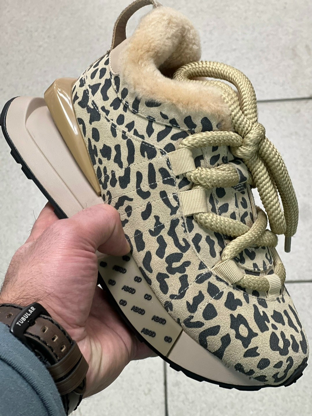 ,кроссовки женские зимние,кроссовки женскиe,зимние кроссовки,теплые кроссовки