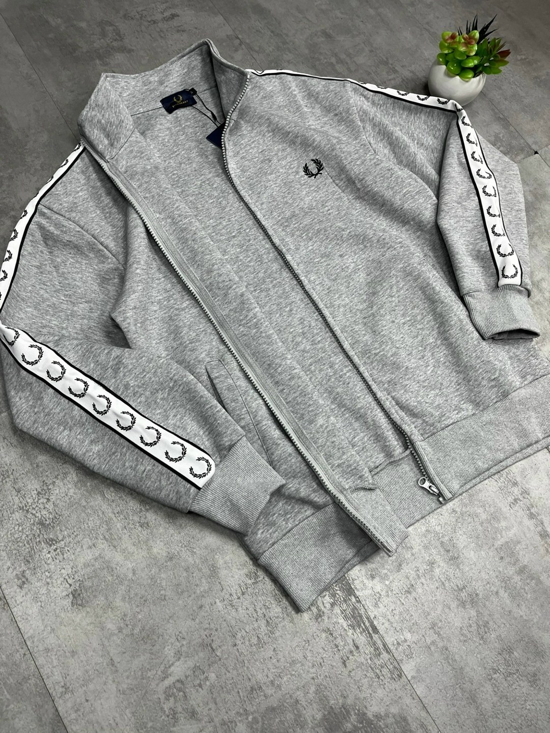 олимпийка fred perry с лампасами,мужская кофта,кофта для мужчин,кофта для мужчин трикотаж,кофта толстовка